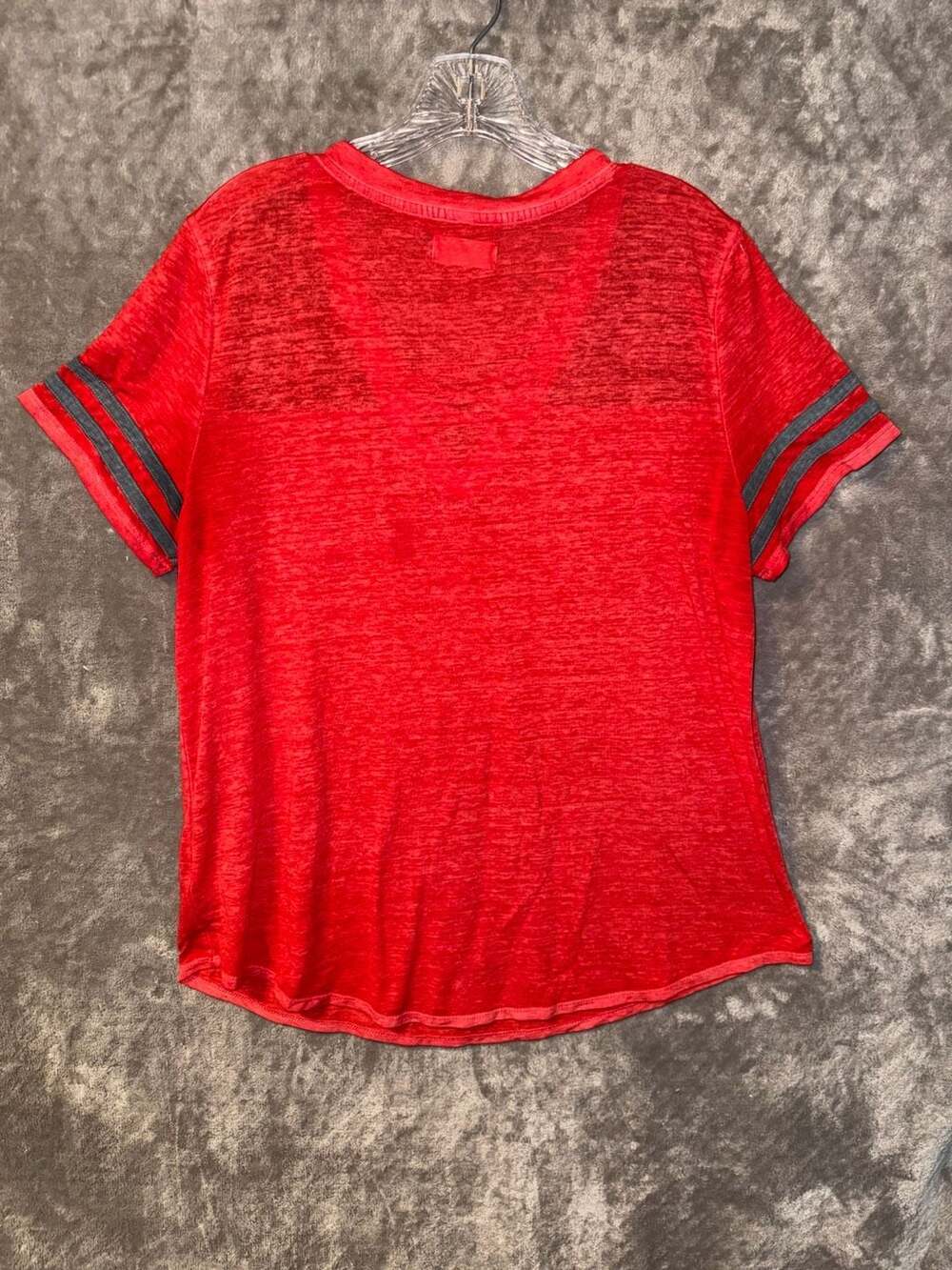 Maurices 24/7 Lace-Up V-Neck T-Shirt Red Gray Striped Sleeve XL - Picture 4 of 4